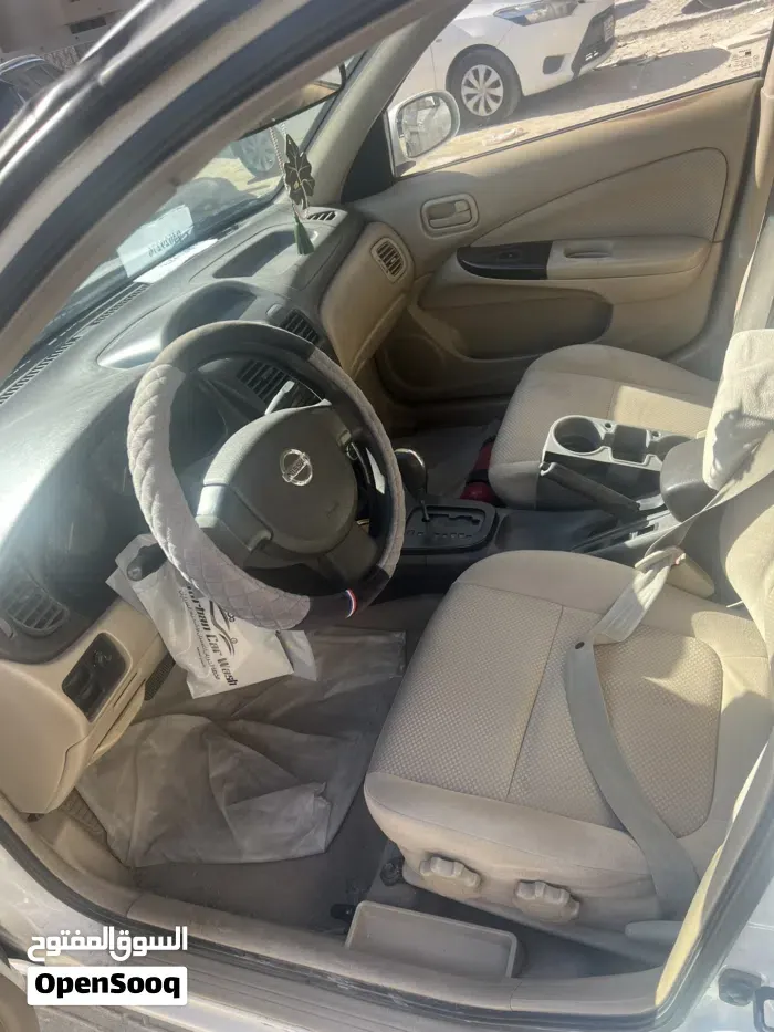 Nissan Sunny 2012 photo 3