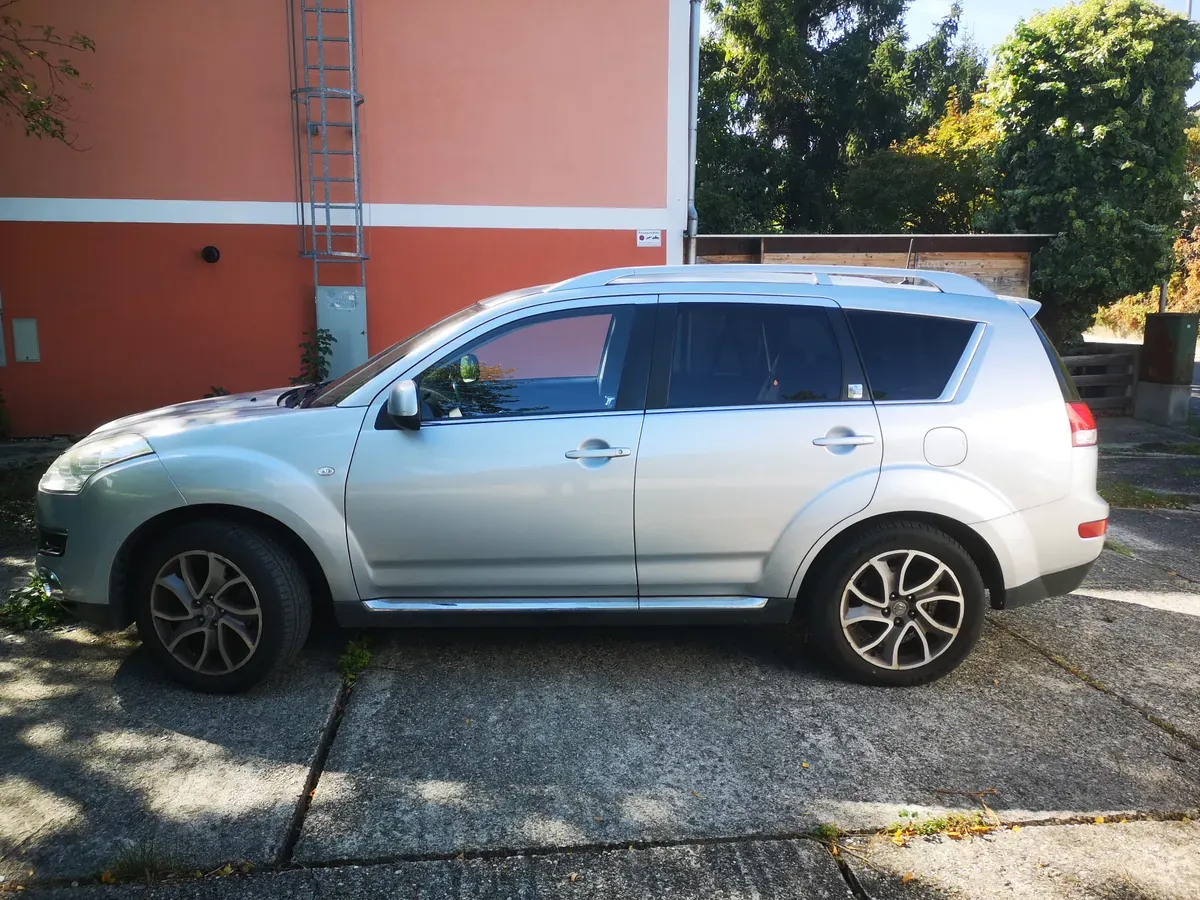 Citroen C-Crosser 2008 photo 2