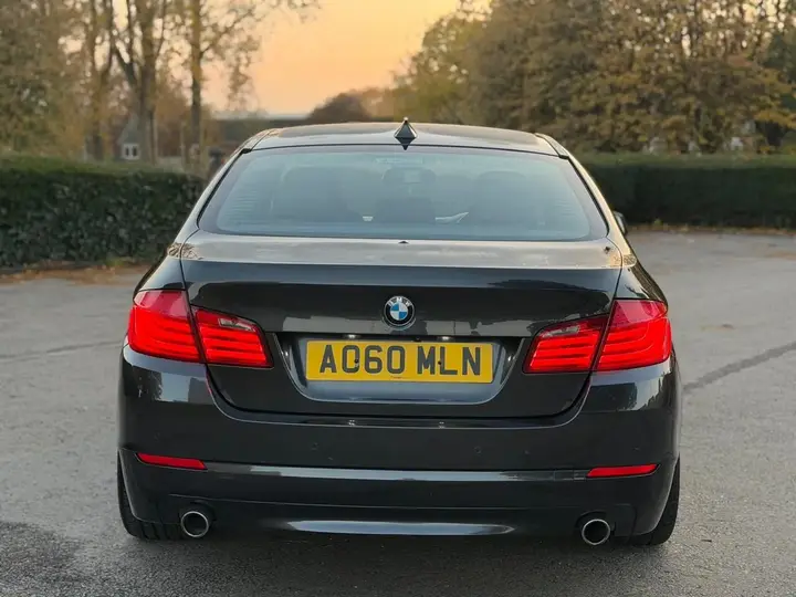 BMW 5 Series 2010 photo 4