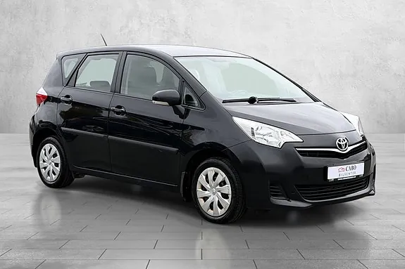Toyota Verso-S 2012 photo 3
