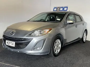 Mazda Axela 2011 photo 4