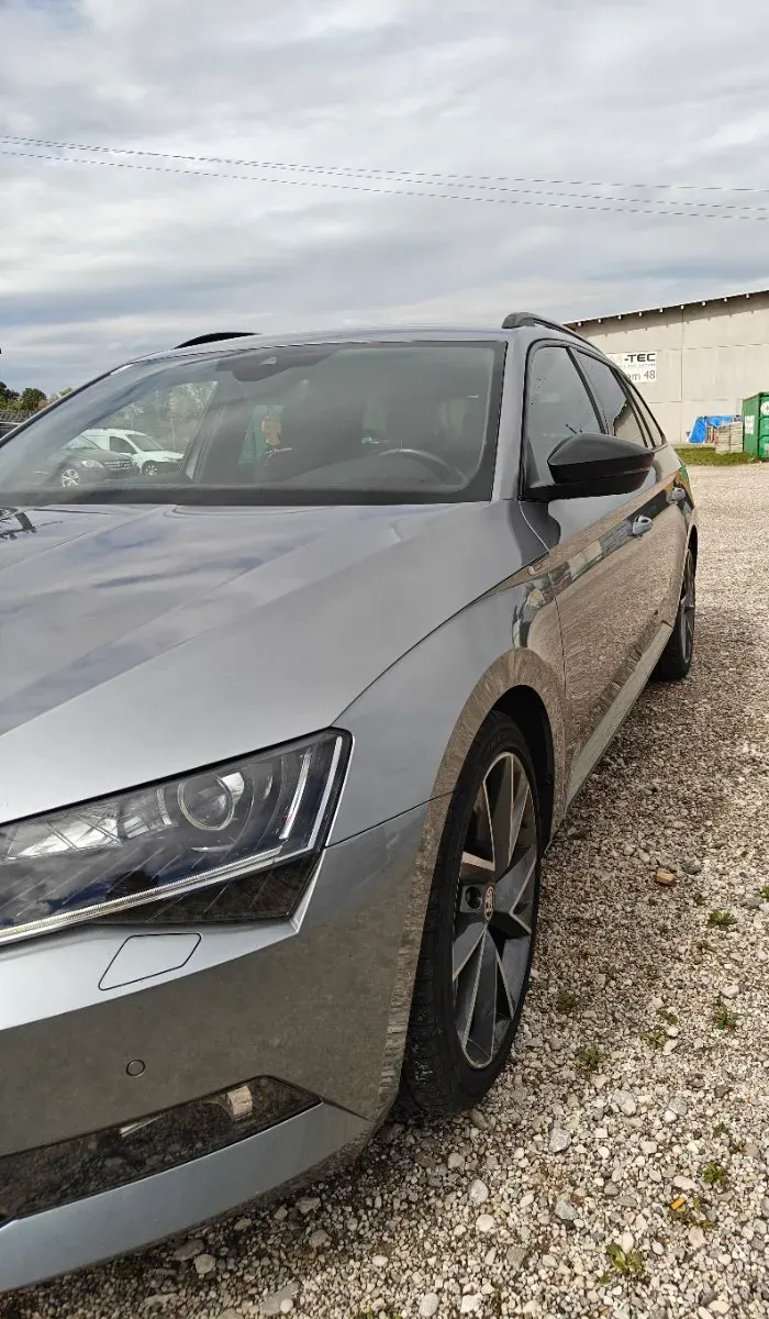 Skoda Superb 2019 photo 2