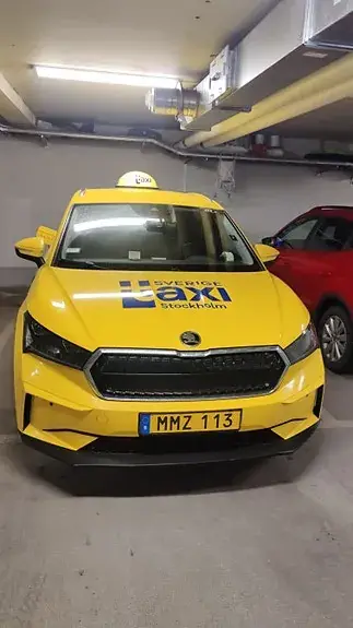 Skoda Enyaq 2023 photo 2