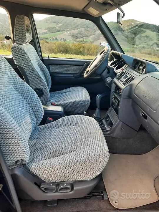 Mitsubishi Pajero 1996 photo 5