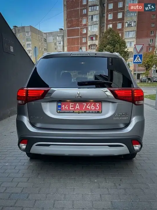 Mitsubishi Outlander 2019 photo 5