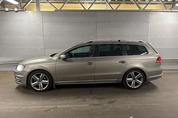 Volkswagen Passat 2013 photo 2