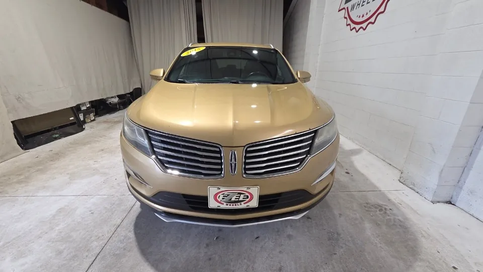 Lincoln Mkc 2015 photo 2
