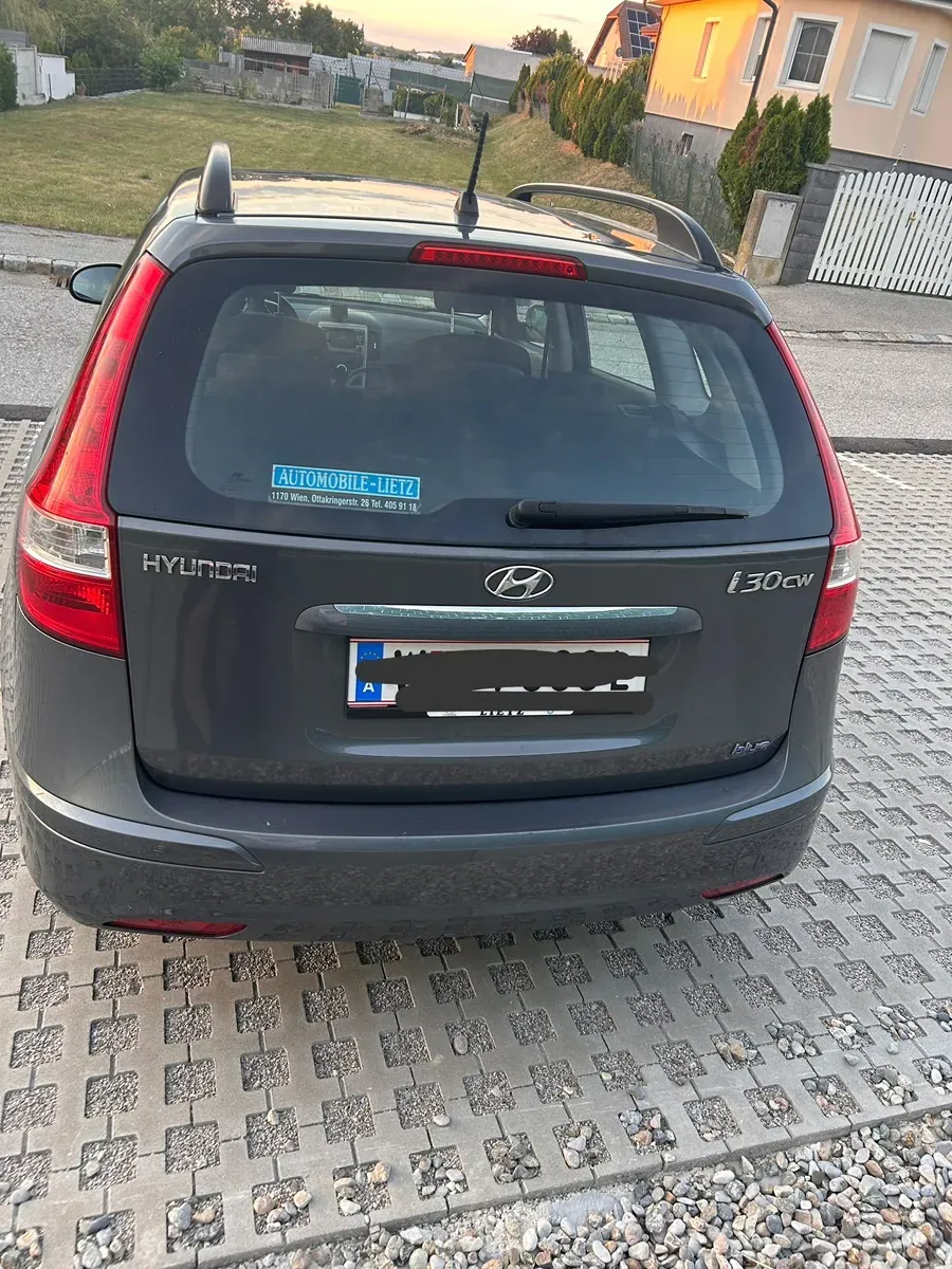 Hyundai I30 2010 photo 2