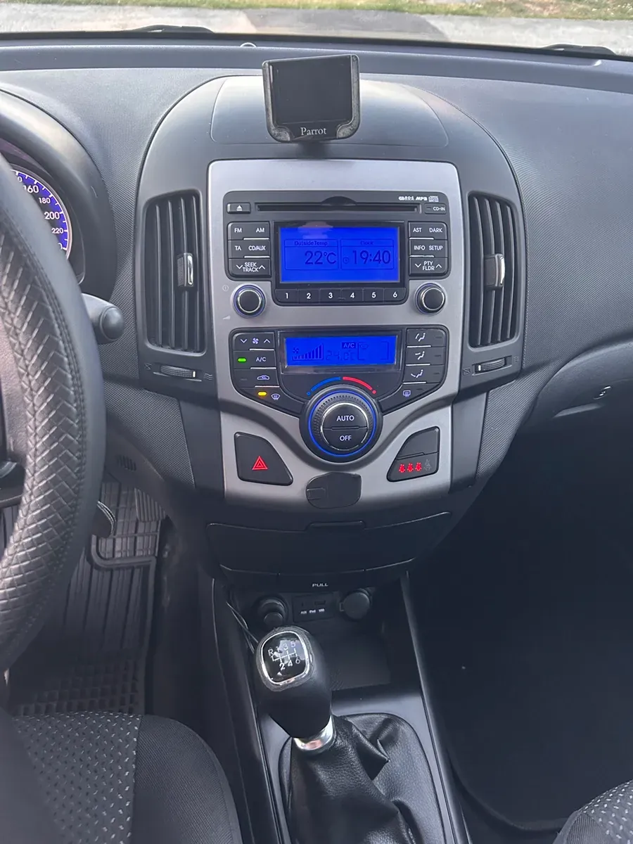 Hyundai I30 2010 photo 3