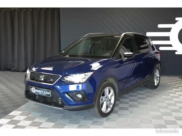 Seat Arona 2021 photo 2