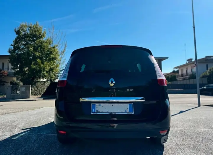 Renault Grand Scenic 2014 photo 5
