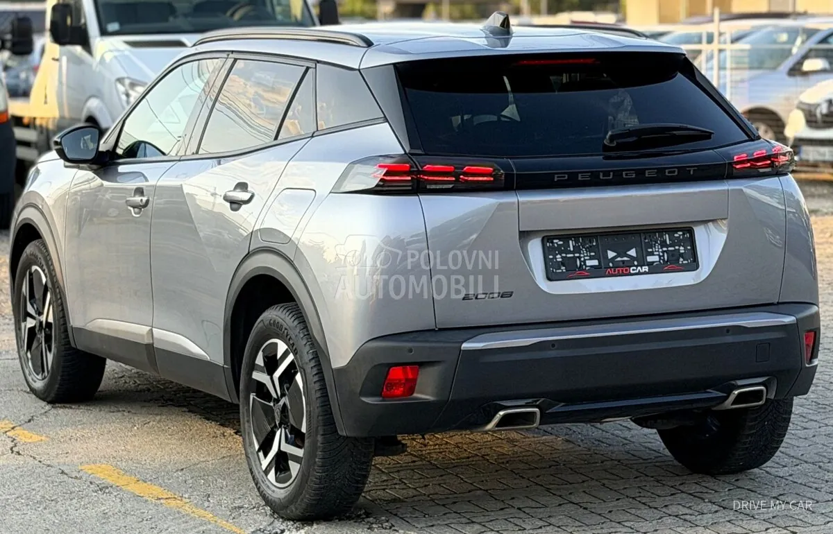 Peugeot 2008 2023 photo 5
