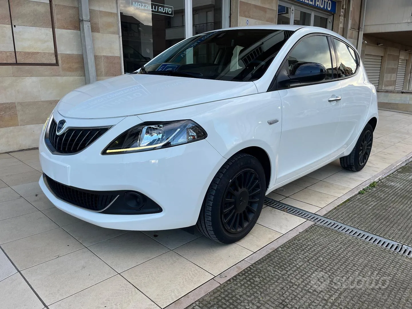 Lancia Ypsilon