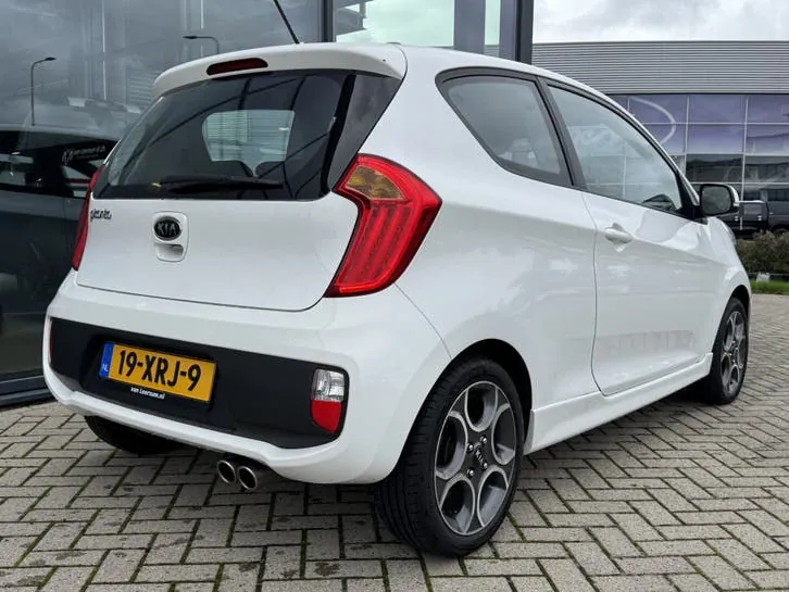 Kia Picanto 2012 photo 2