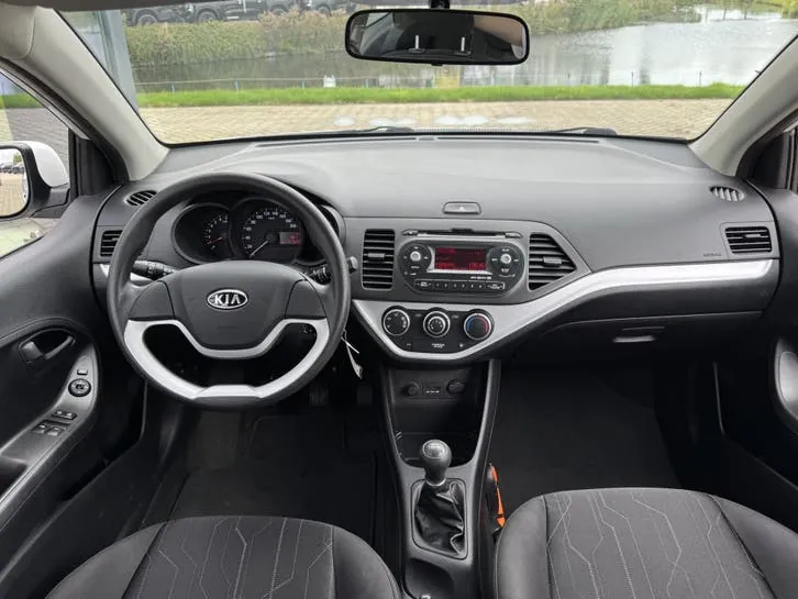 Kia Picanto 2012 photo 3