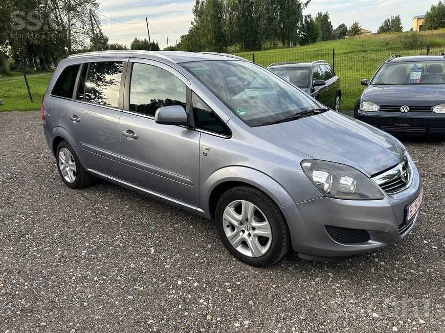 Opel Zafira 2010 photo 3