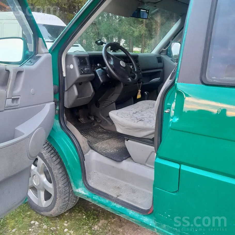 Volkswagen Multivan 1998 photo 5