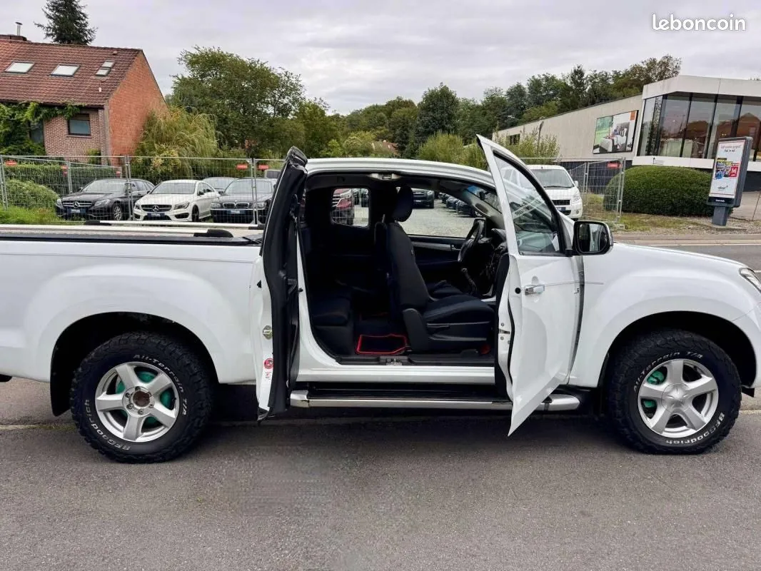 Isuzu D-Max 2014 photo 4