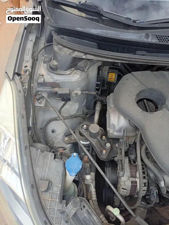 Hyundai Avante 2012 photo 2
