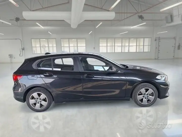 BMW 1 Series 2021 photo 3