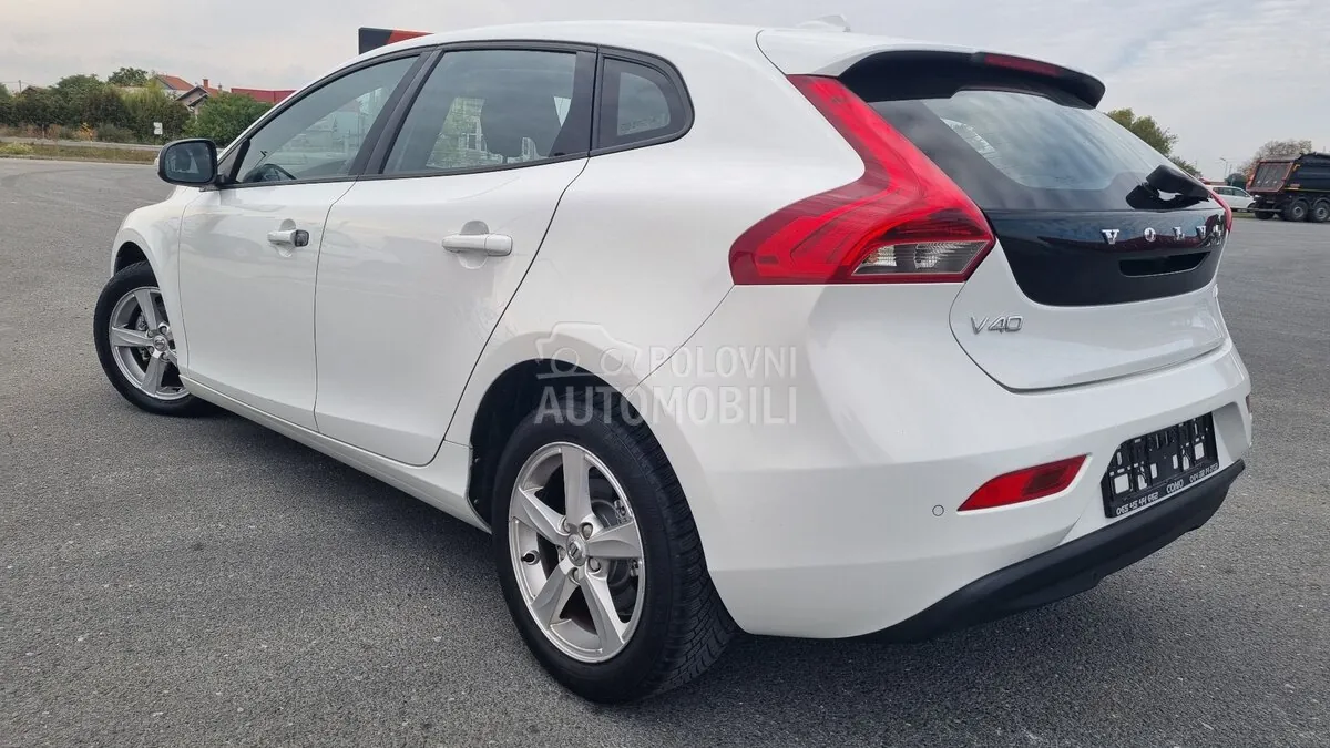 Volvo V40 2016 photo 3