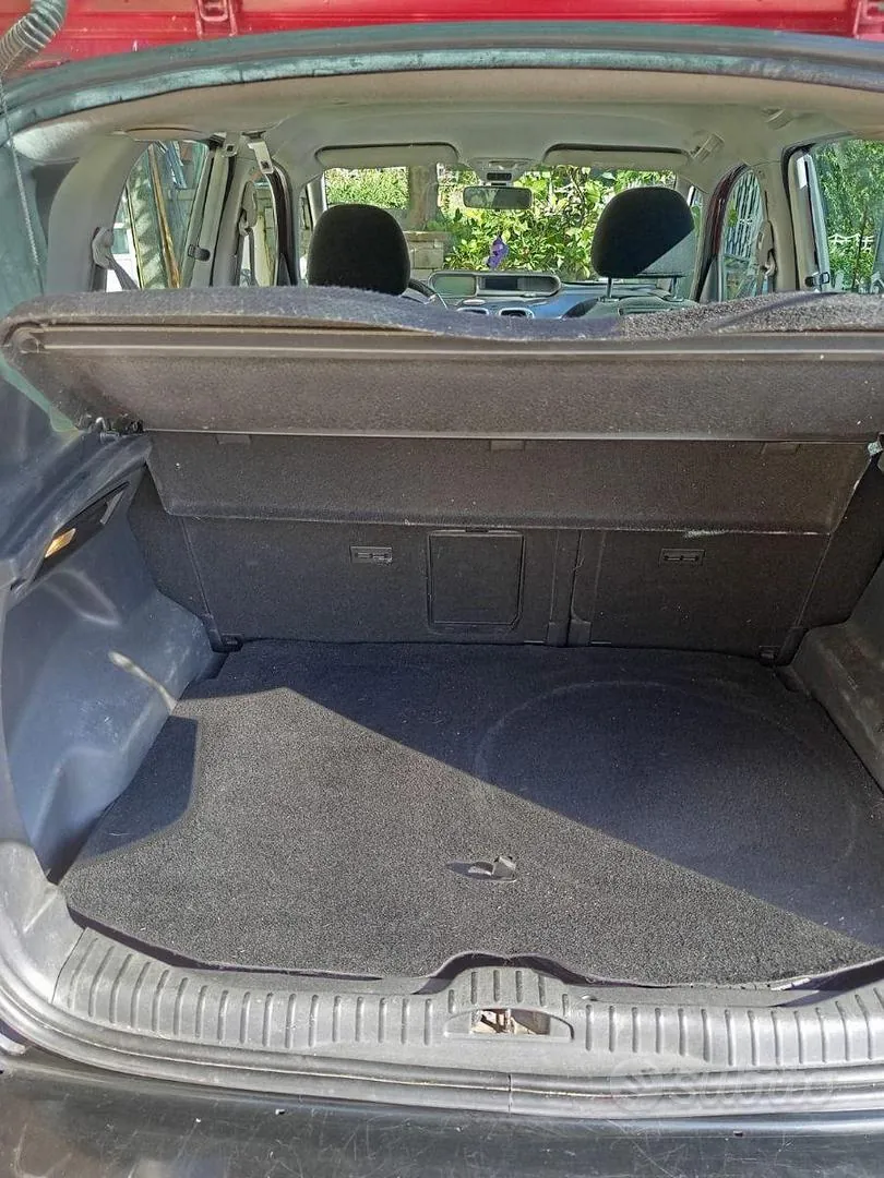 Citroen Picasso 2012 photo 4