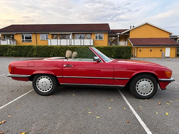 Mercedes-Benz 560 Sl
