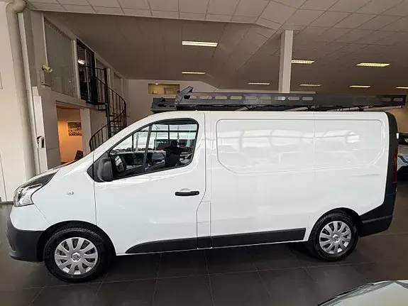 Renault Trafic 2018 photo 2