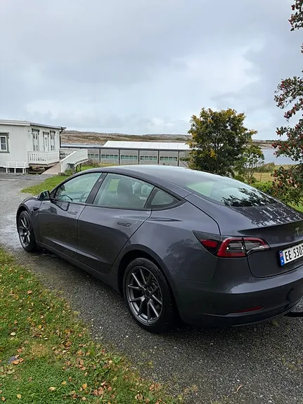 Tesla Model 3 2022 photo 5