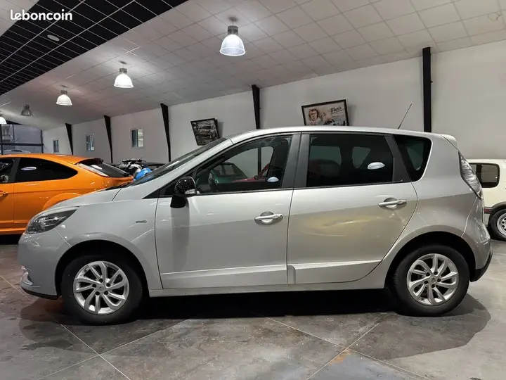 Renault Scenic 2016 photo 3