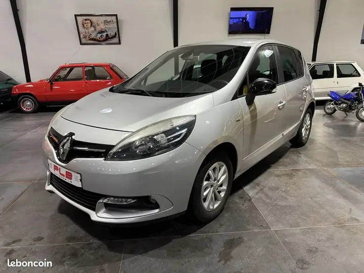 Renault Scenic 2016 photo 2
