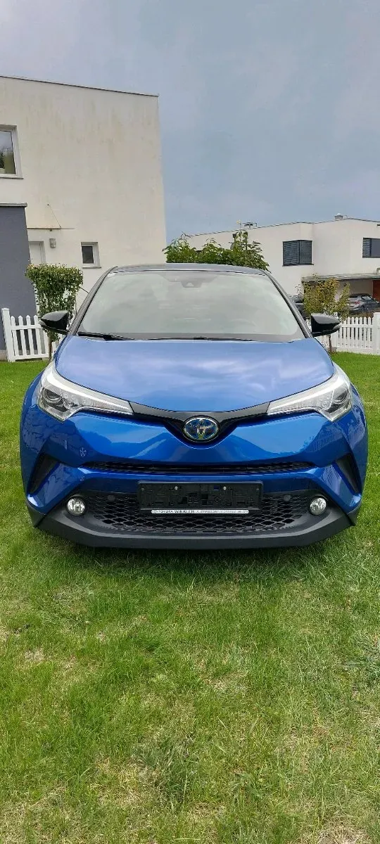 Toyota C-Hr 2018 photo 3