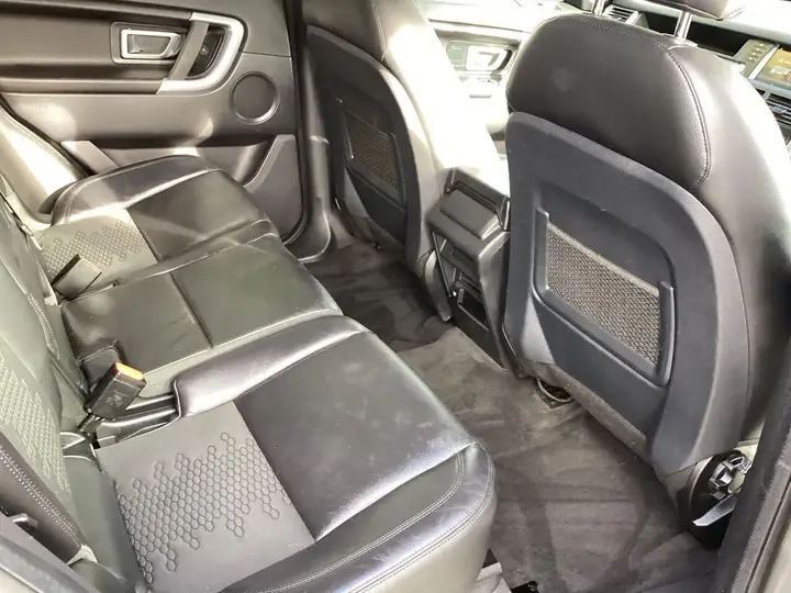 Land Rover Discovery Sport 2019 photo 3