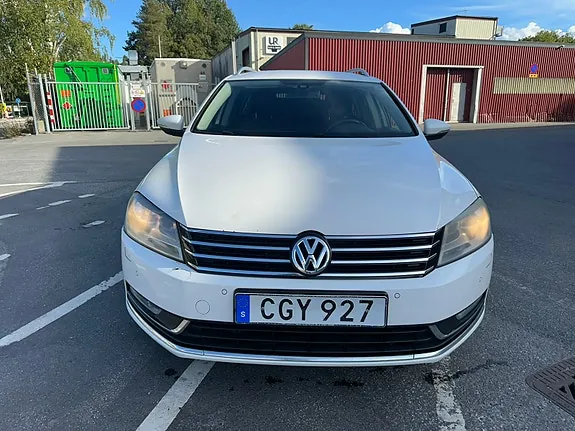 Volkswagen Passat 2014 photo 2