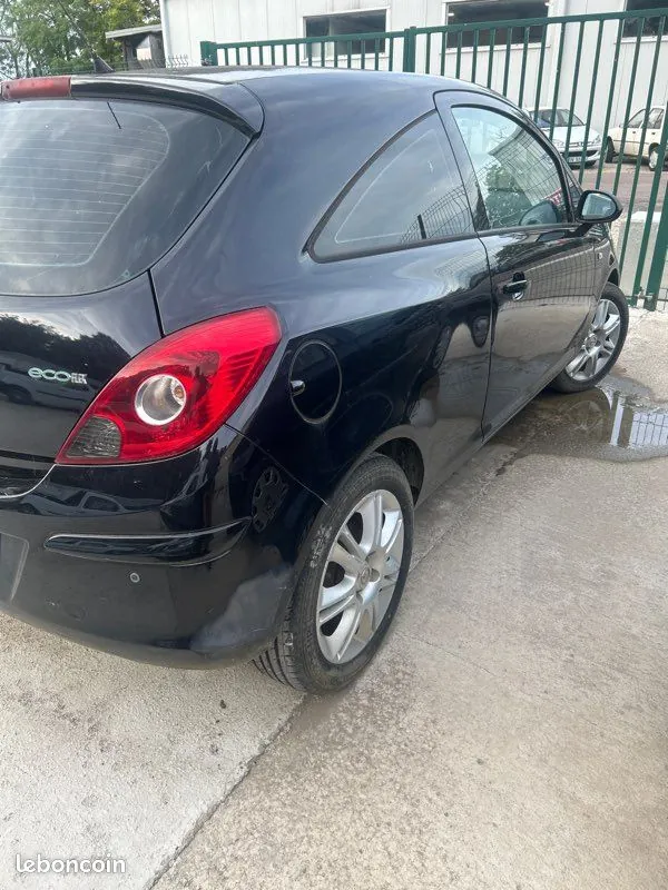 Opel Corsa 2010 photo 2