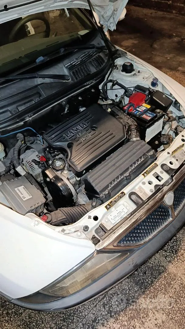 Lancia Y 1998 photo 4