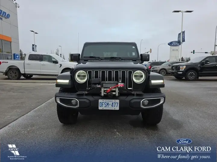 Jeep Wrangler Unlimited 2018 photo 2