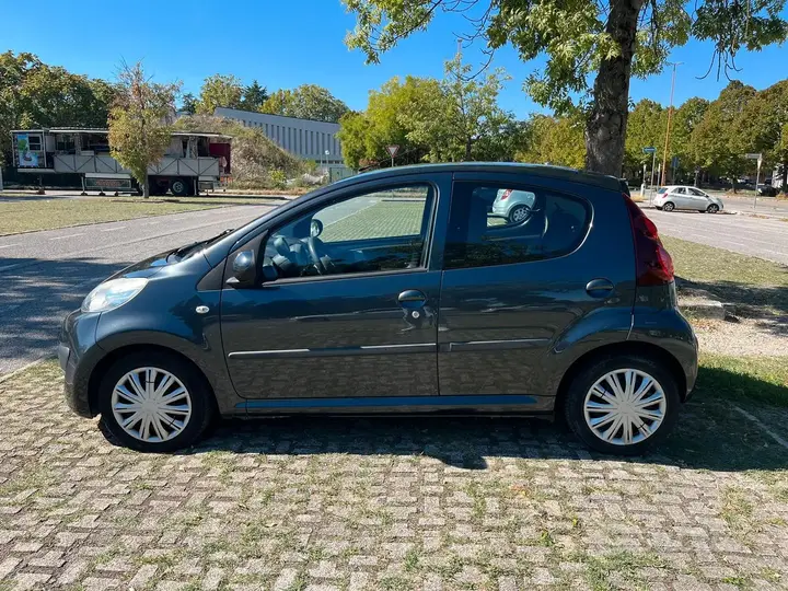 Peugeot 107 2012 photo 4