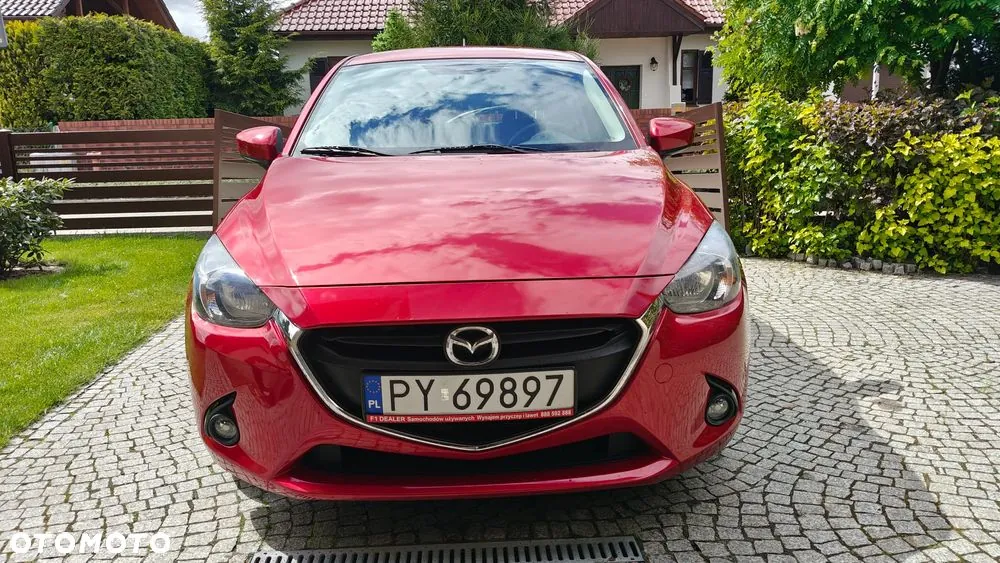 Mazda 2 2015 photo 2