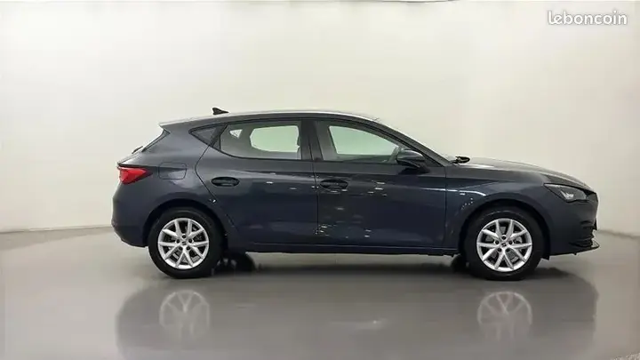 Seat Leon 2025 photo 4