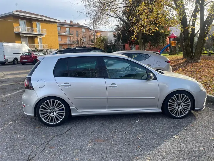 Volkswagen Golf 2005 photo 2