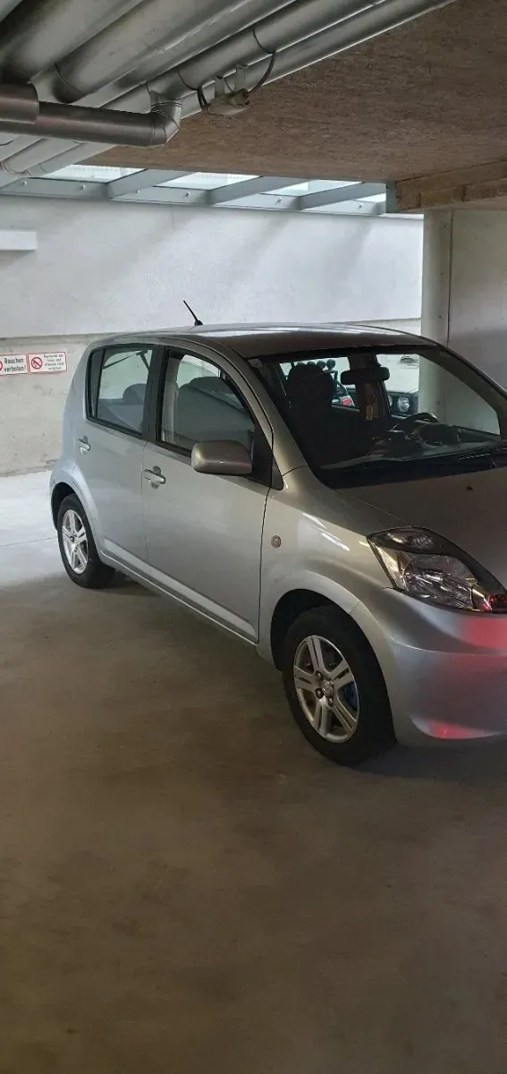Subaru Justy 2010 photo 2