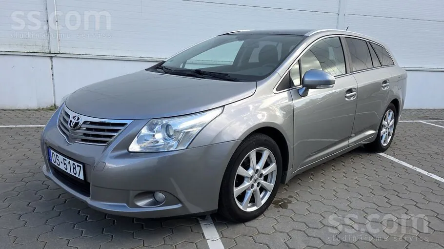 Toyota Avensis 2009 photo 2