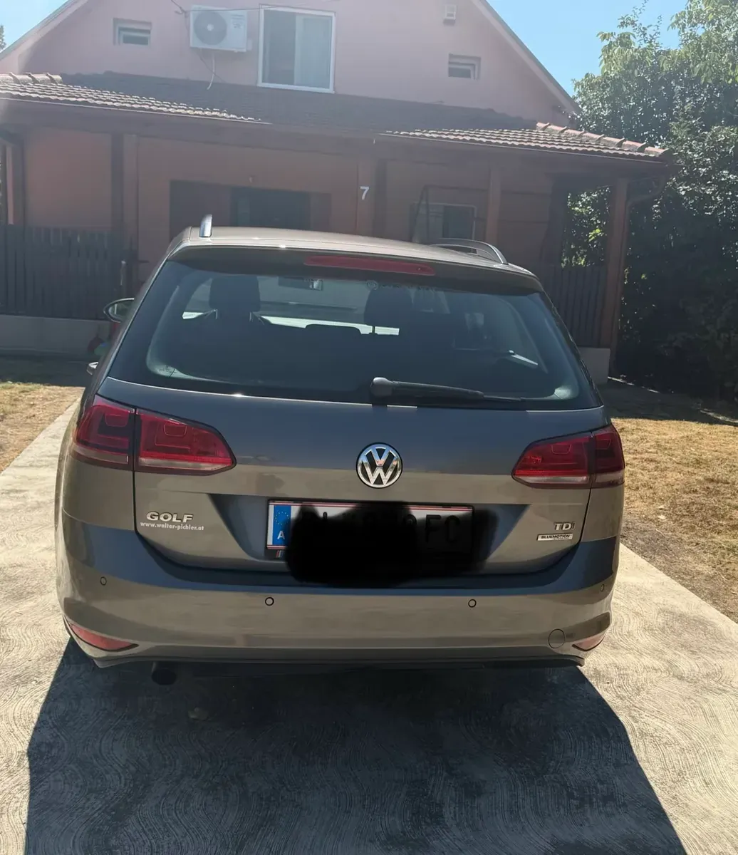 Volkswagen Golf 2013 photo 2