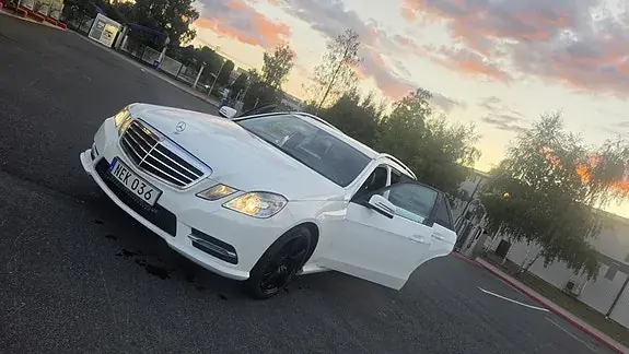 Mercedes-Benz E 200 2013 photo 2