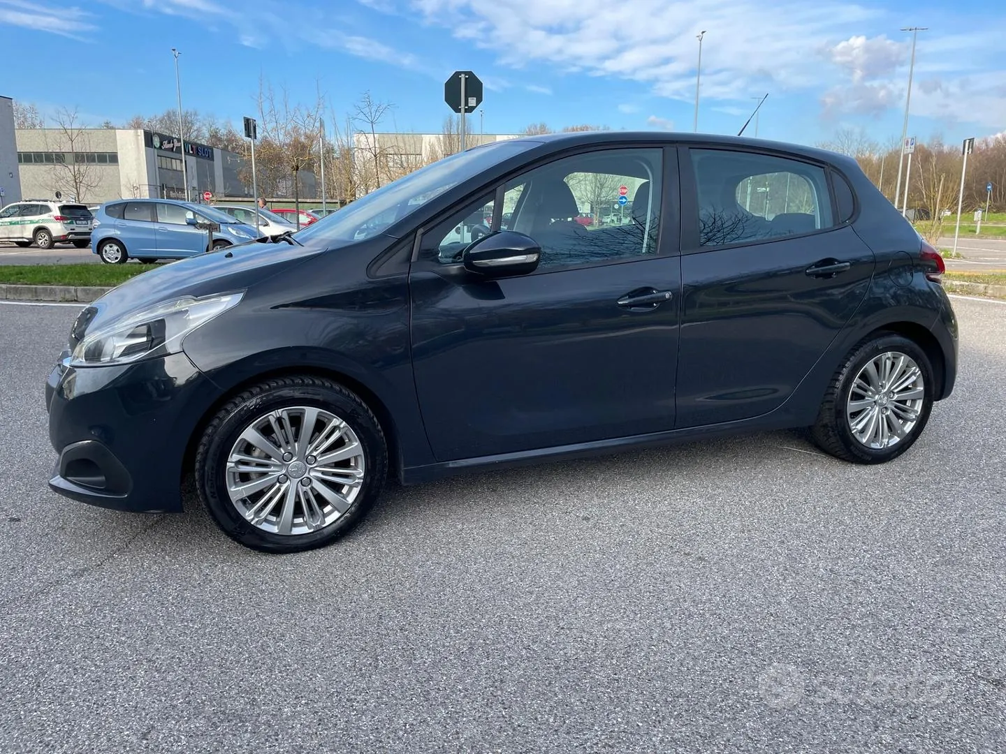 Peugeot 208 2017 photo 2