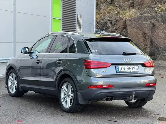 Audi Q3 2013 photo 2