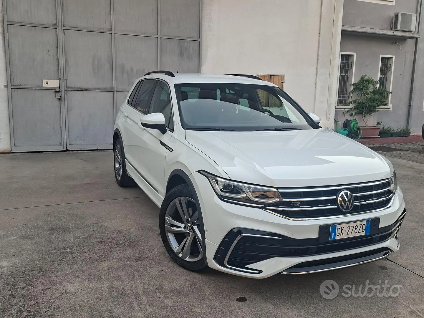 Volkswagen Tiguan 2022 photo 2