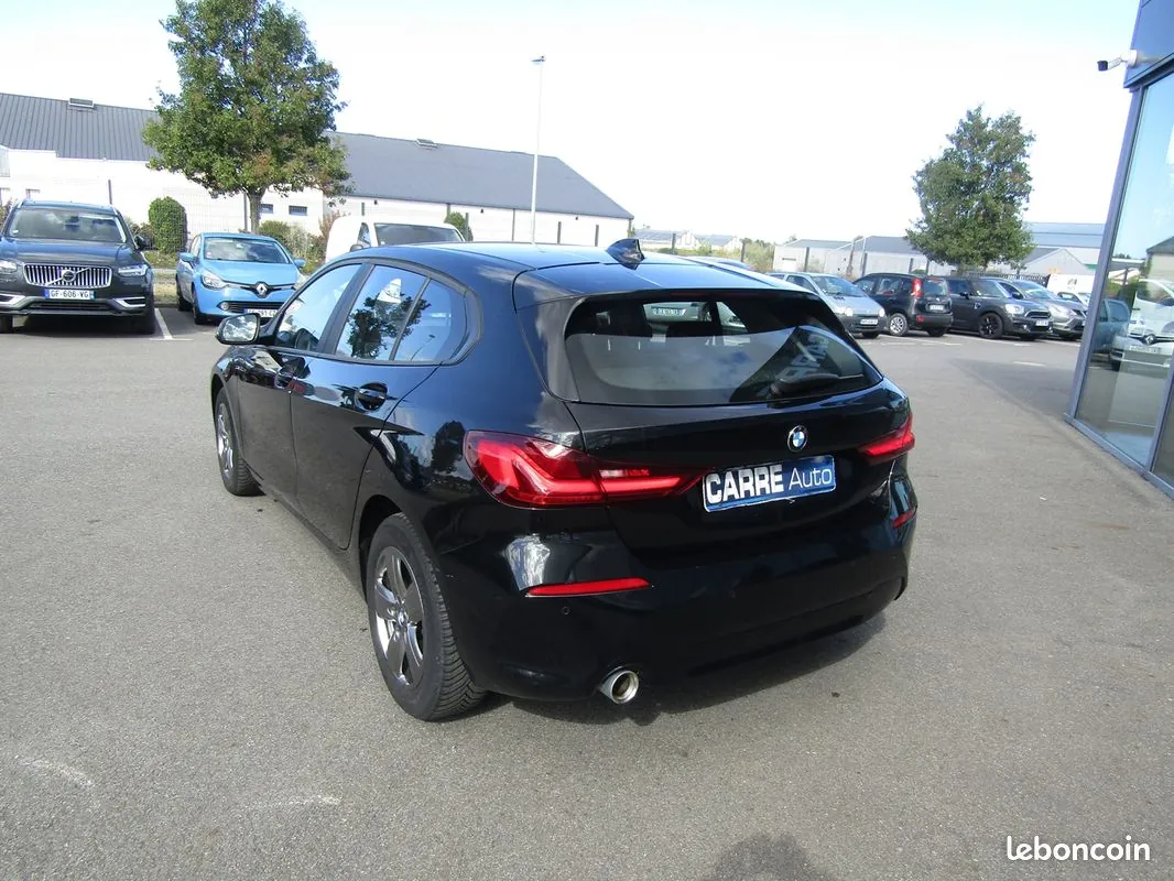 BMW 1 Series 2023 photo 3