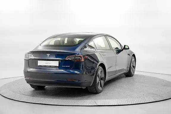 Tesla Model 3 2022 photo 5